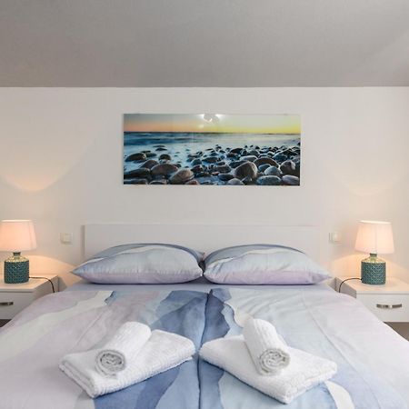 Rooms Anna Trogir Exterior foto